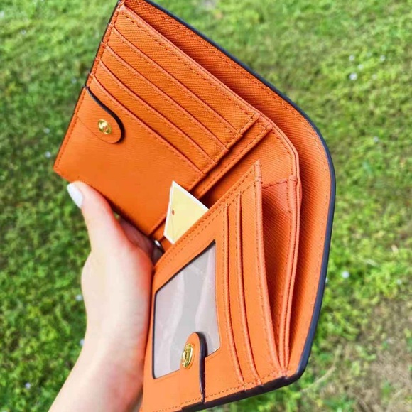 BUNDLE💞NWT Michael Kors Satchel & Wallet - Picture 13 of 14